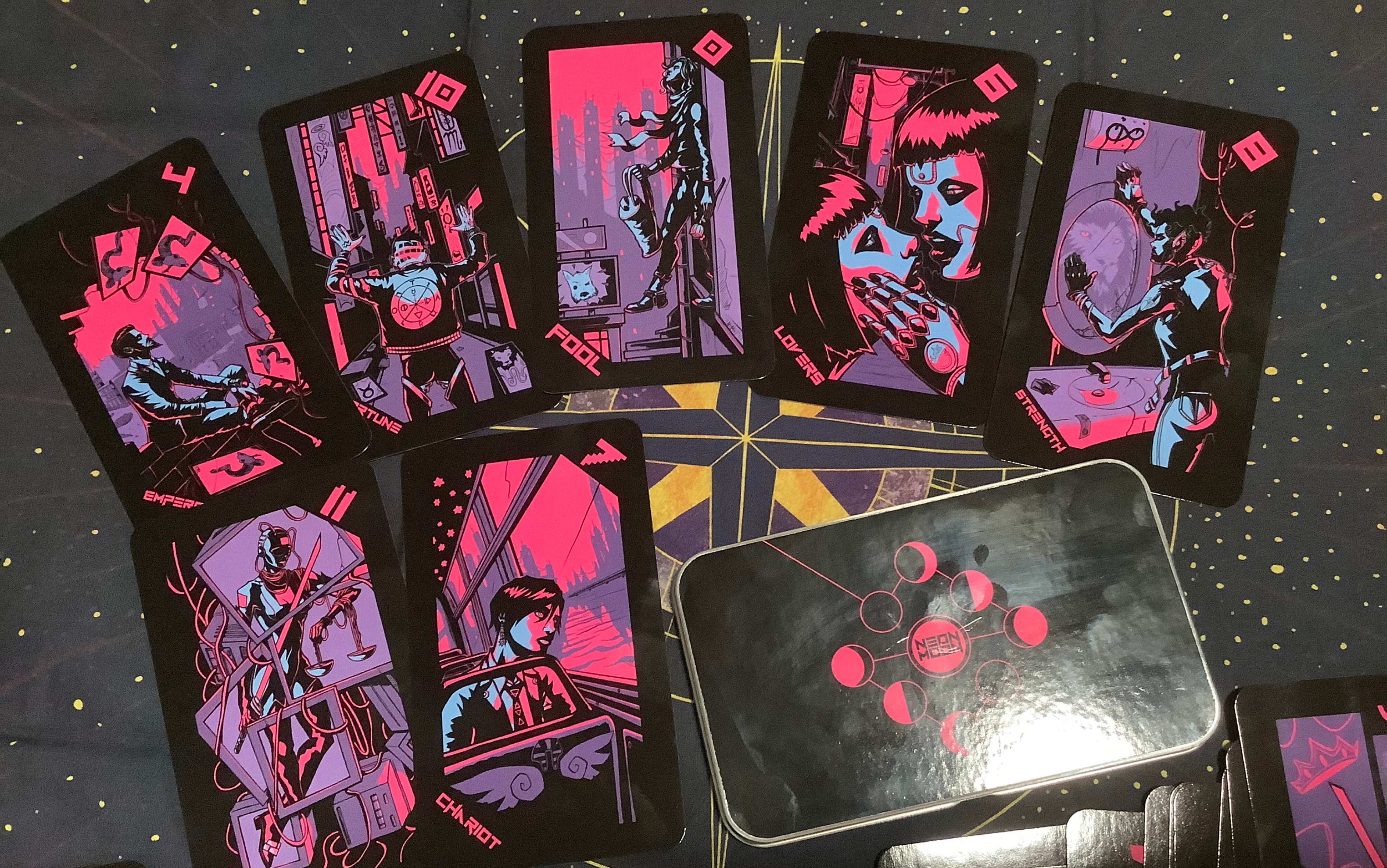 [图]塔罗牌分享 「Neon Moon Tarot」