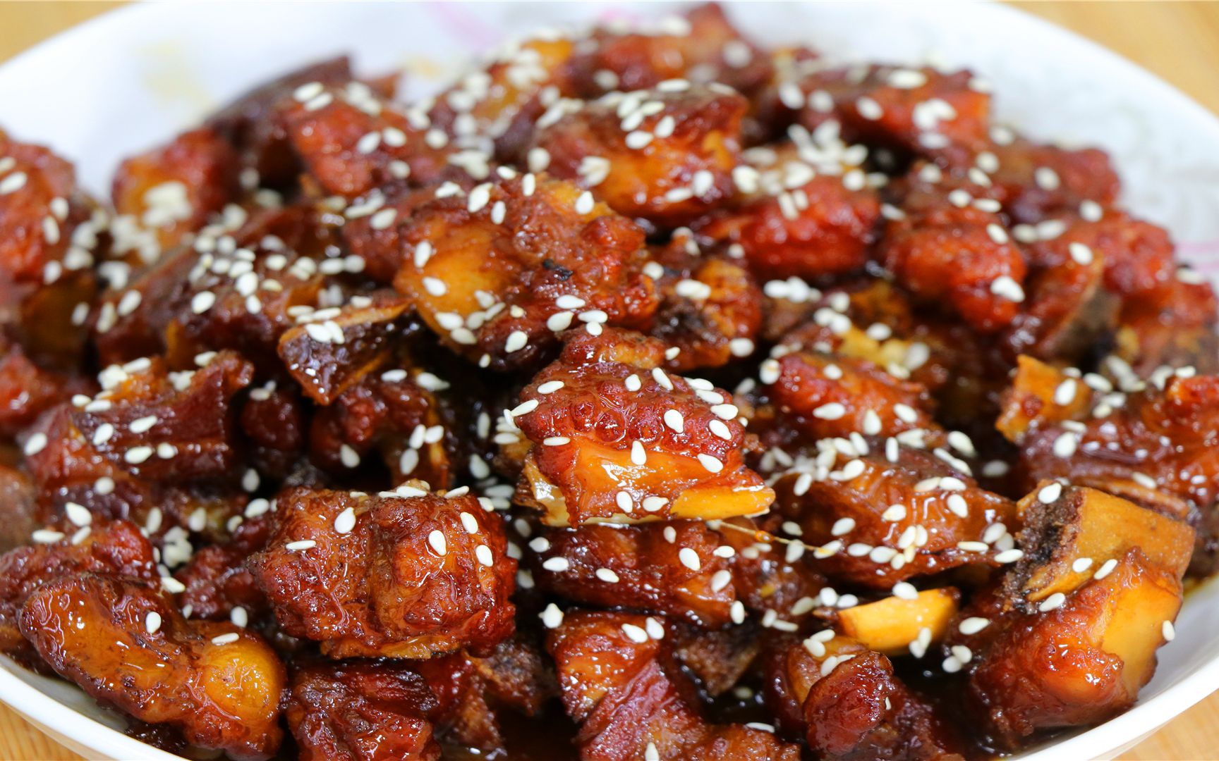 川菜师傅这样做糖醋排骨不用油炸更简单酸甜可口小孩最喜欢