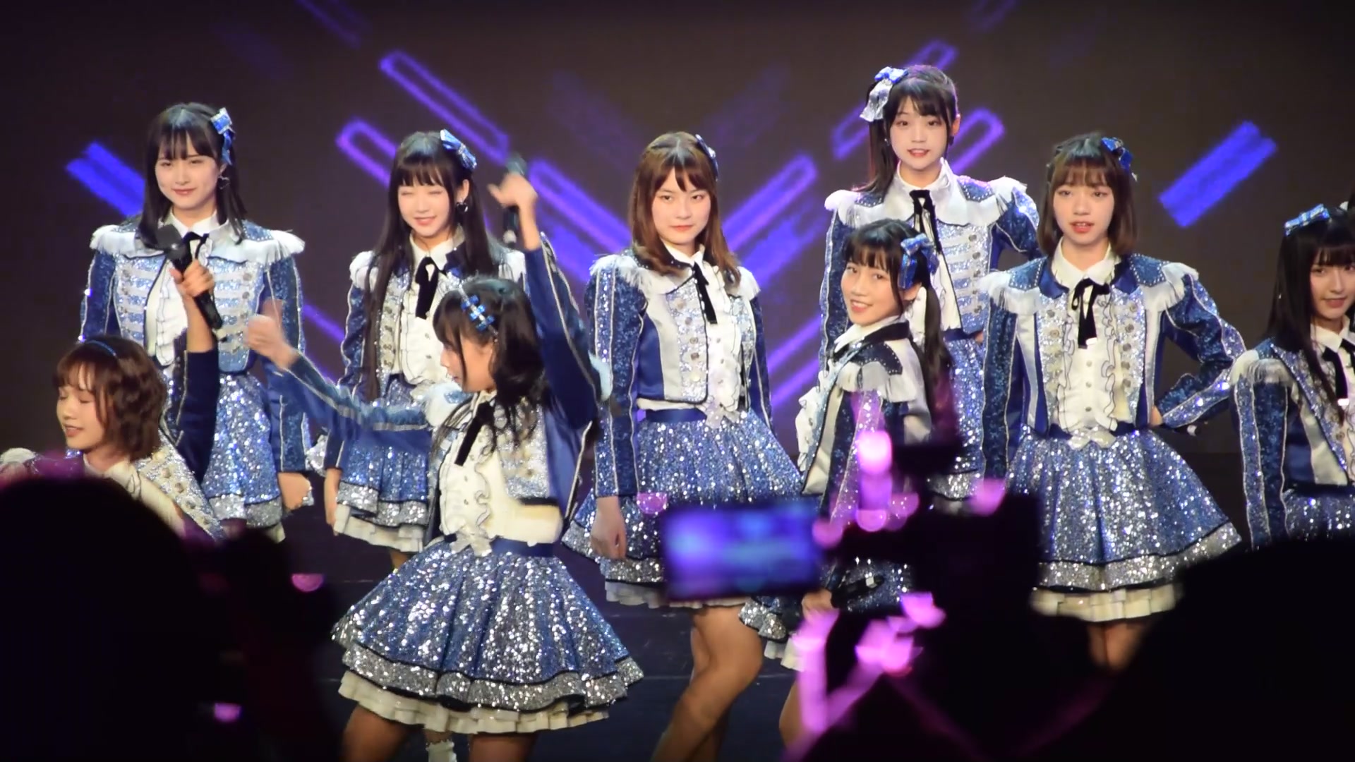 akb48 team sh 出道发布会 love trip 魏新 饭拍_哔哩哔哩 (゜-゜)つ