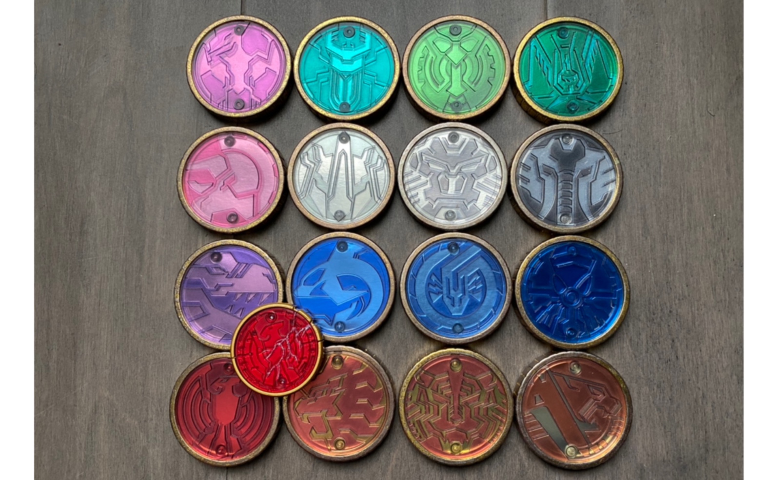 假面骑士ooo 1比1道具级收藏硬币评测 皮套大小 只能用来看的硬币
