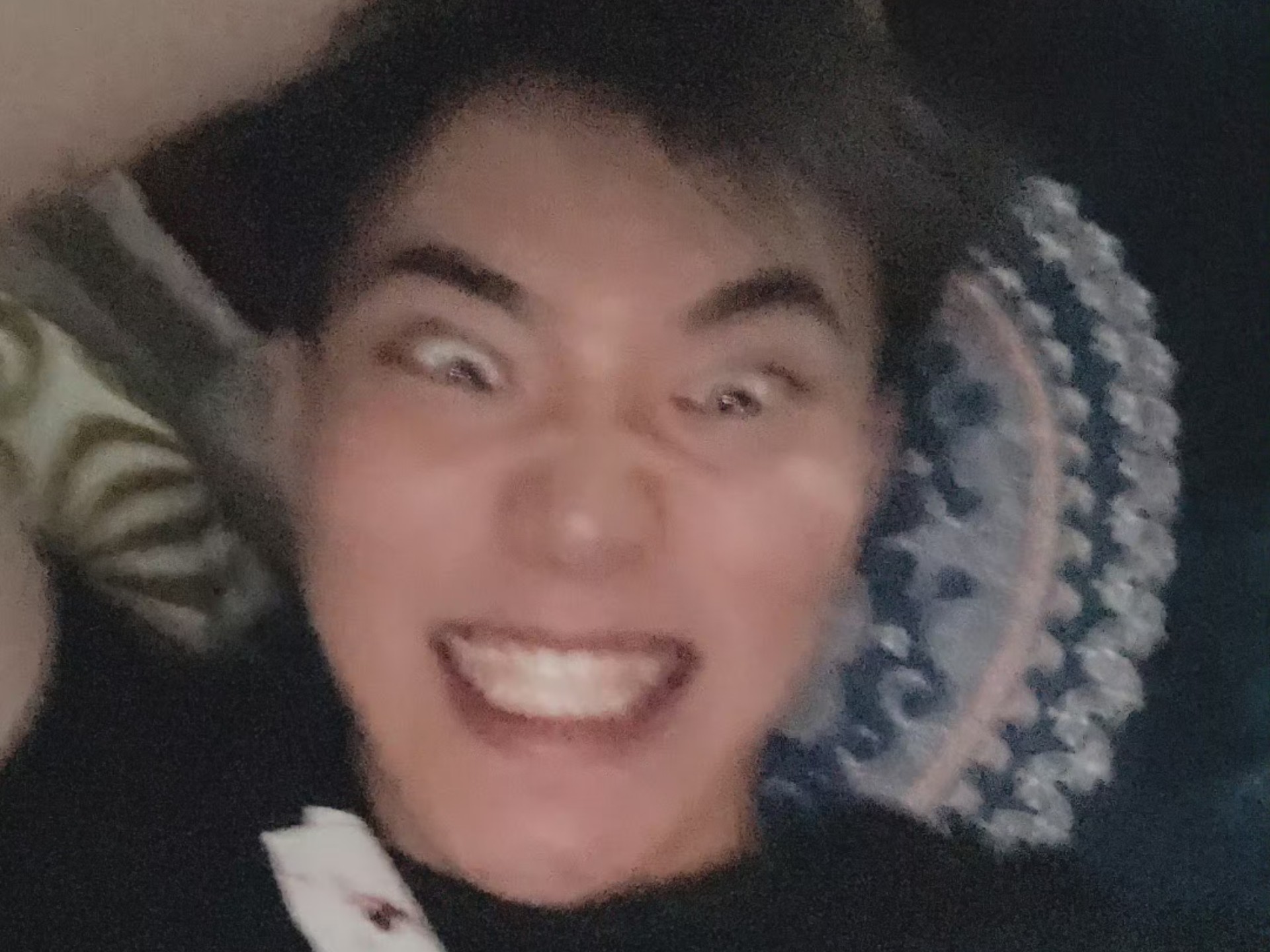 支持虎牙伯千竞选五男一