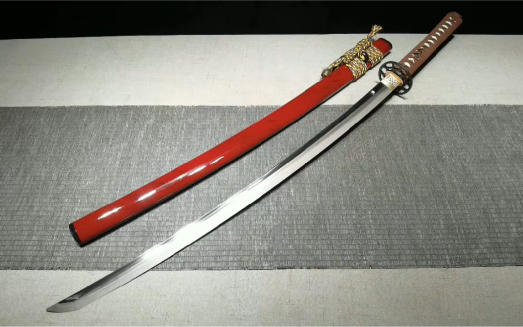 本三枚研磨单目钉真鱼皮真丝下绪铁装武士刀打刀