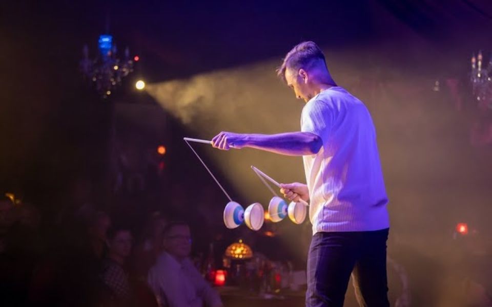 [图]Diabolo Act UP 2022 at Dinner For Fun