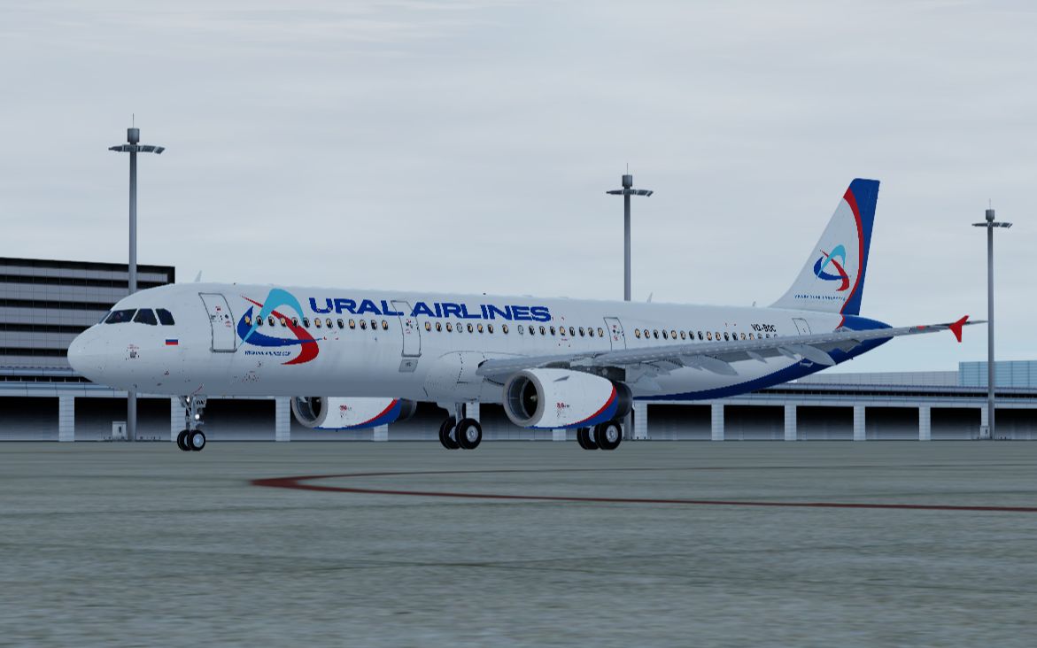 乌拉尔航空a321-231扎实落地海参崴