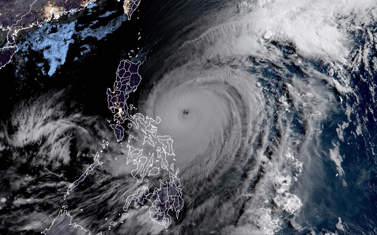 来到b站的第一个视频分享几个关注全球热带气旋动态的网站