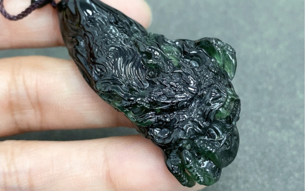 老蓝水翡翠图片大全(老蓝水翡翠有收藏价值吗)