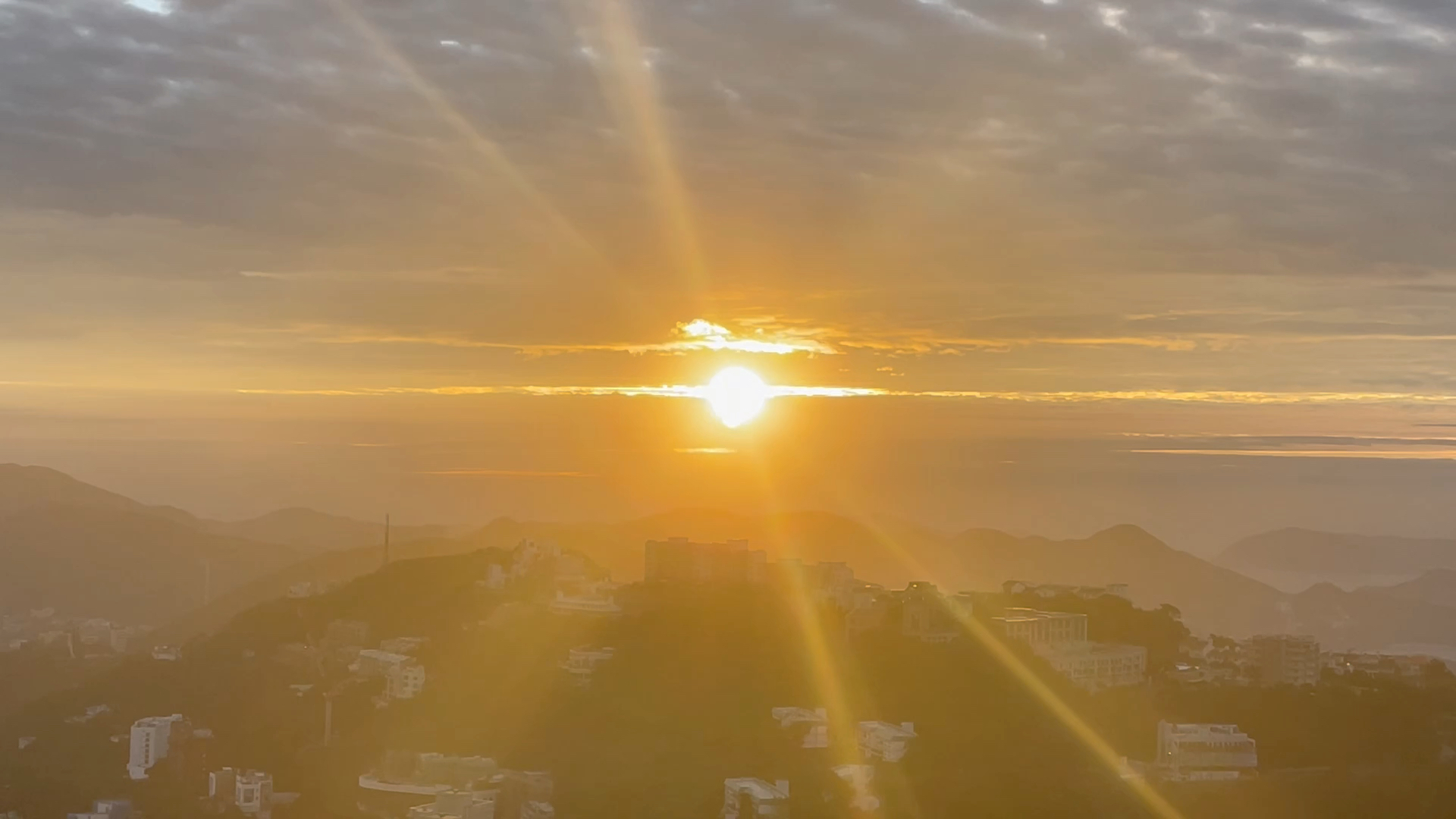 令人怀念的太平山日出_哔哩哔哩_bilibili