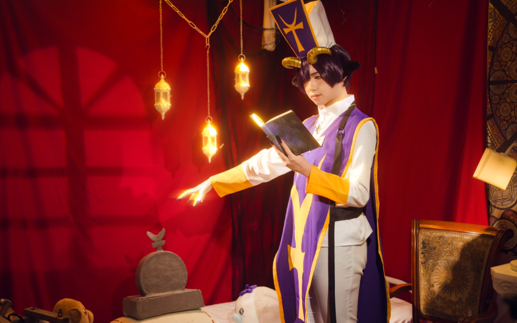 【 在魔王城说晚安cos正片 】 恶魔牧师 雷欧纳多 "公主为什么又成