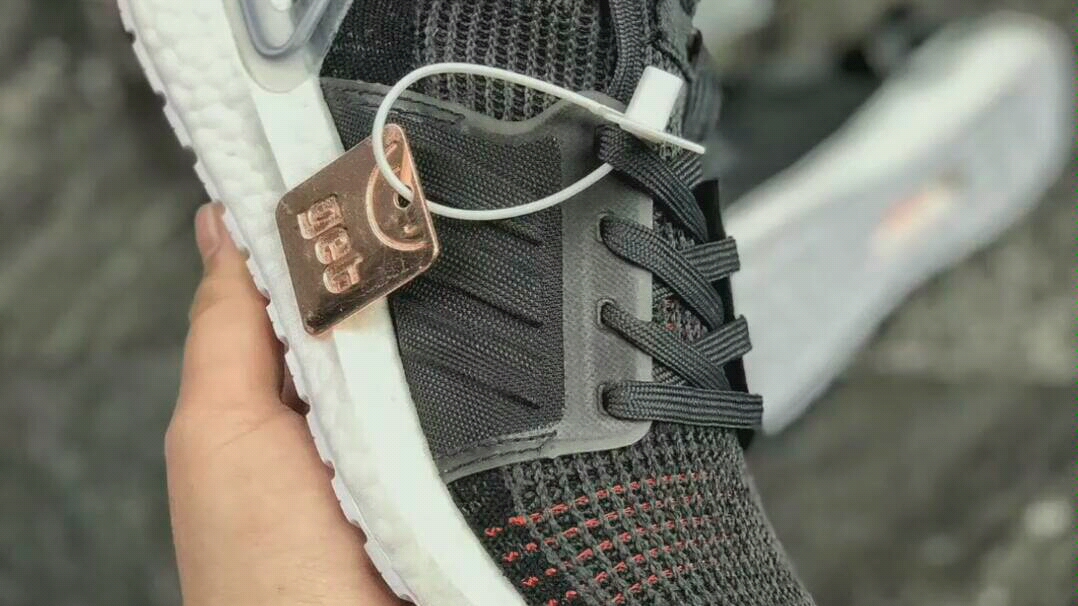 原装巴斯夫boost鞋底adultraboost19b7589杏仁白ub19ub50真标原盒原底