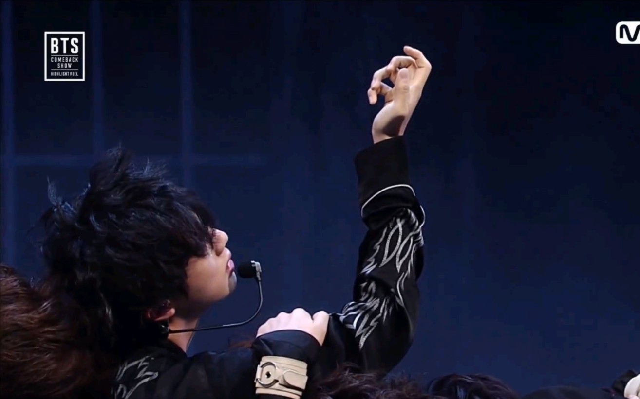 【4k】大学生爱豆转场剪辑作业之《bts-fake love》(进阶版)