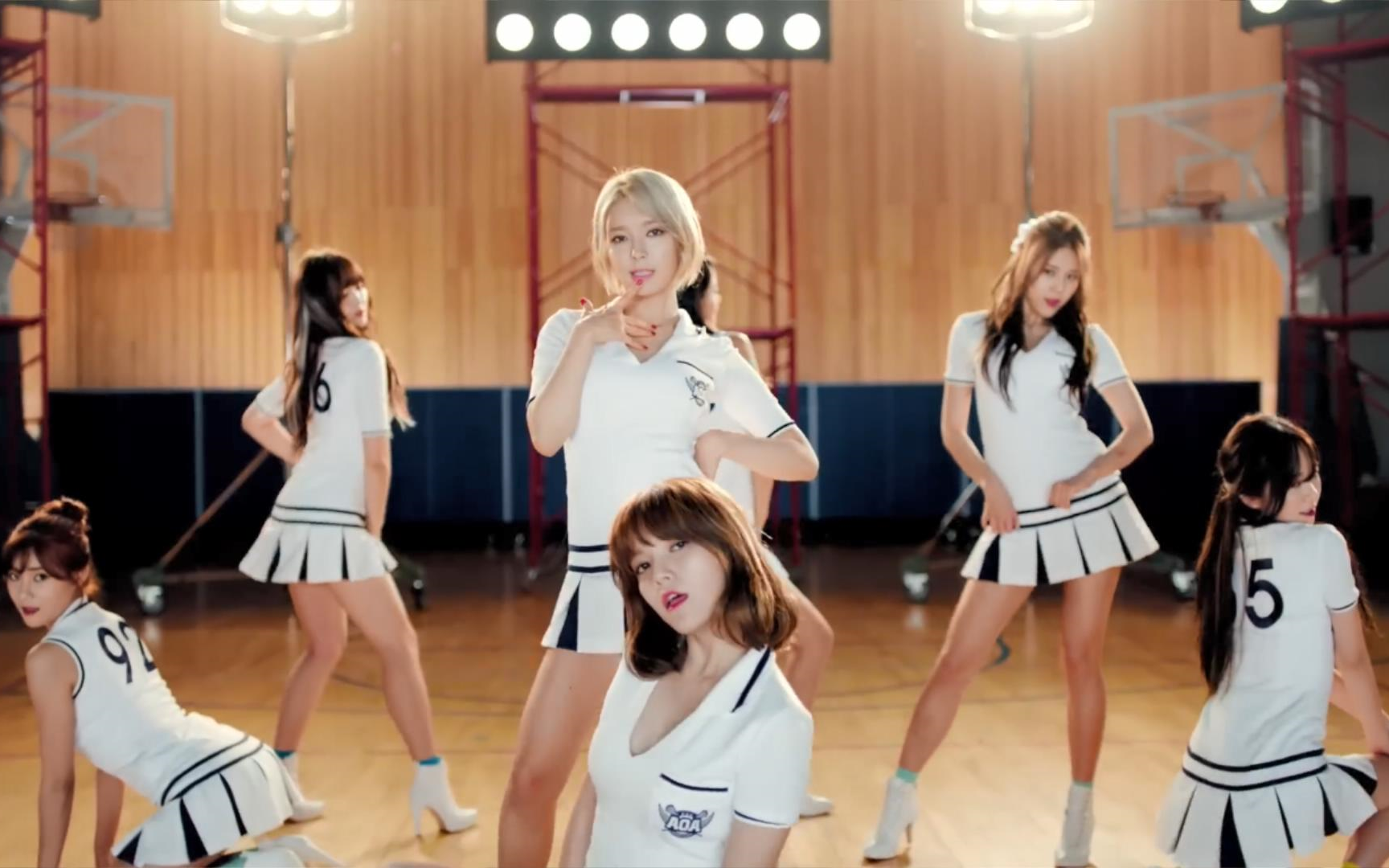 【听歌向】 aoa (heart attack / 怦然心动 / 胸キュン)韩中日三语mv