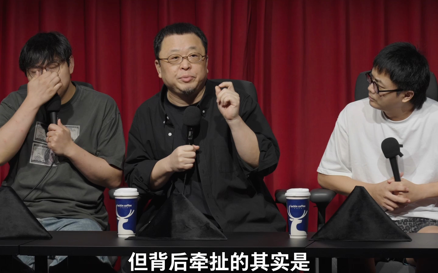 罗永浩评荣耀Robot Phone手机
