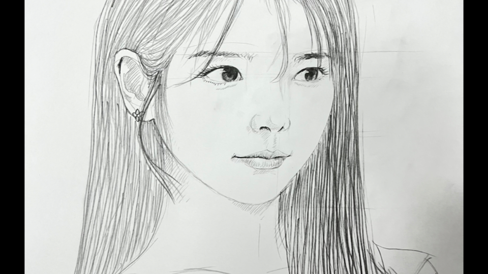 铅笔速写李知恩