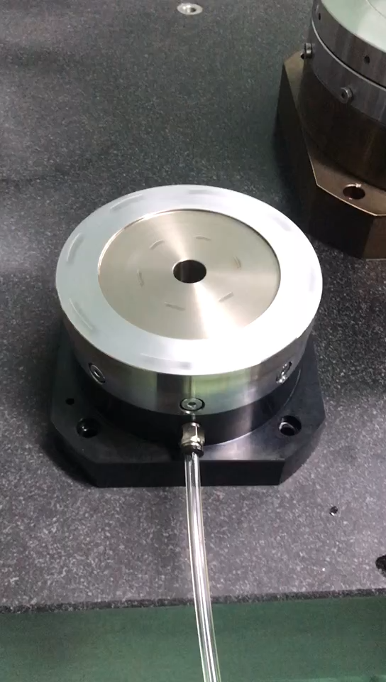 超精密气体静压转台