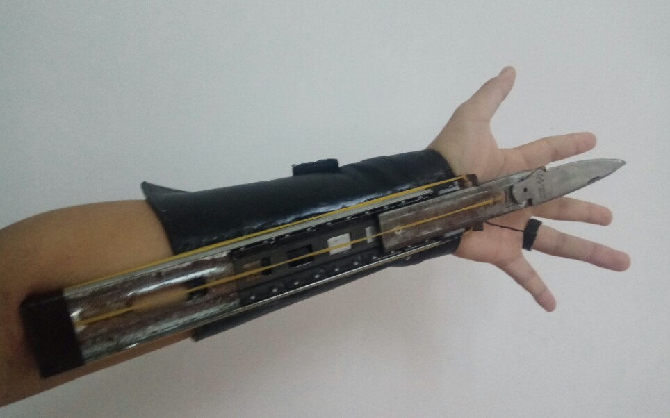 (教程)教你如何制作刺客信条金属重力式滑轨袖剑