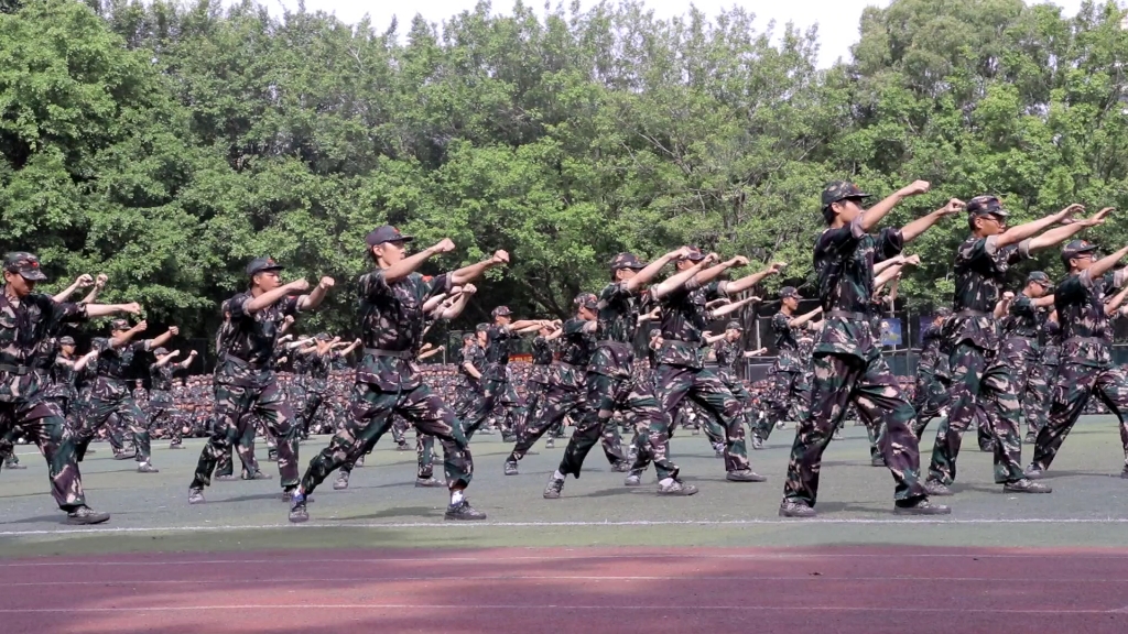 [图]#广州工程技术职业学院#2022级军训汇演