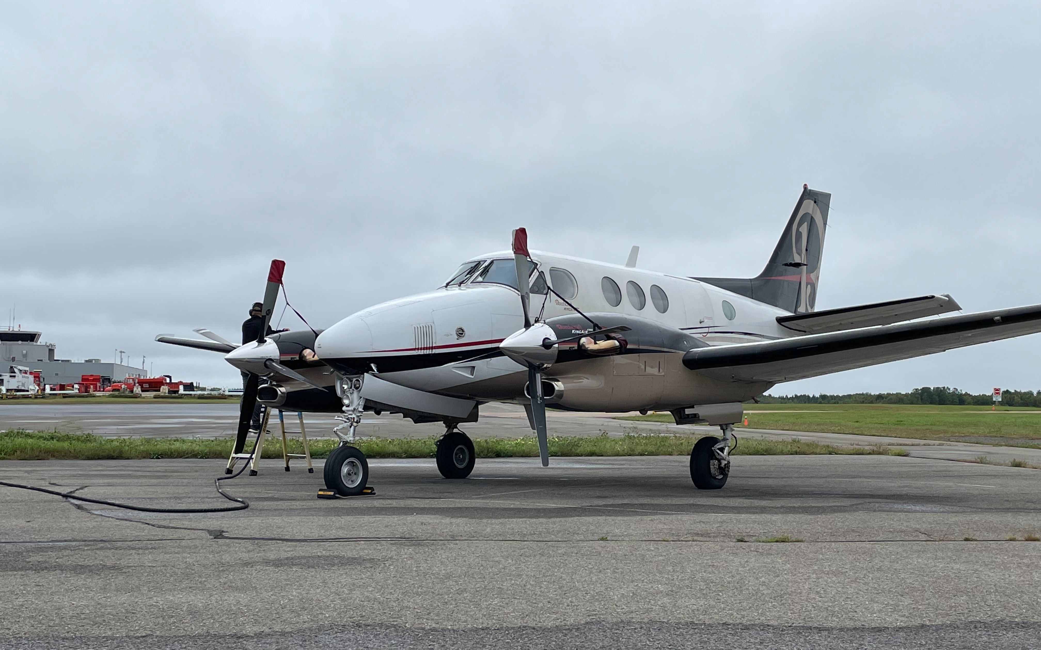beechcraft kingairc90起飞