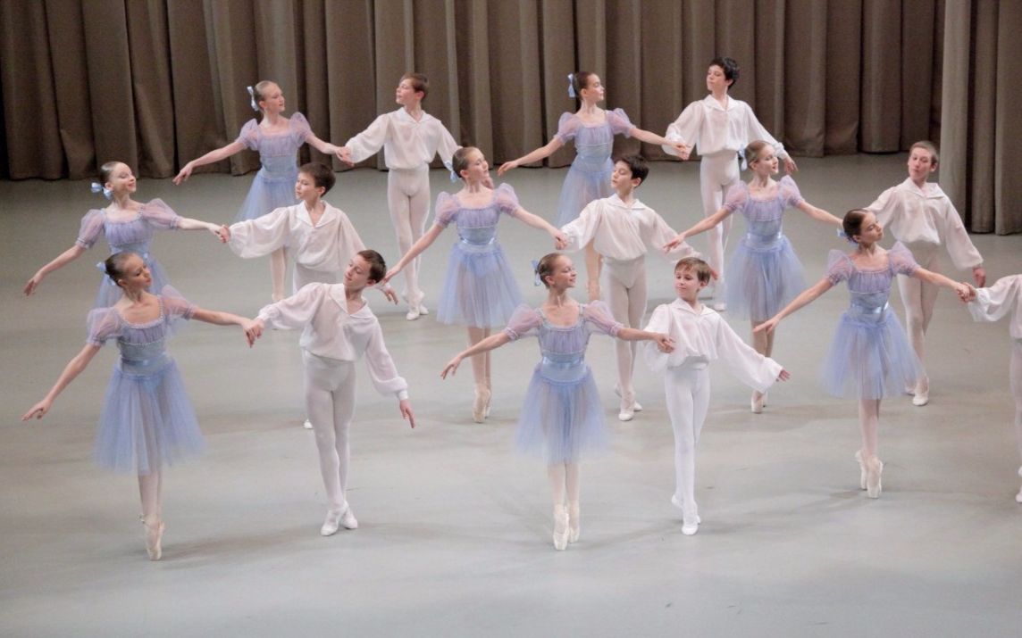 【rt documentary】小天鹅之舞-瓦岗诺娃芭蕾学校招生选拔纪实dance