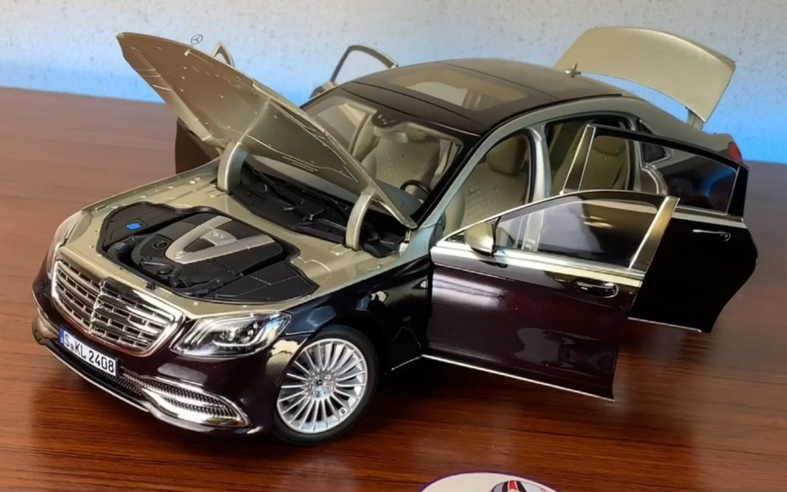 诺威尔norev 1:18 奔驰s级迈巴赫 s650 合金车模全开门 汽车模型_哔哩