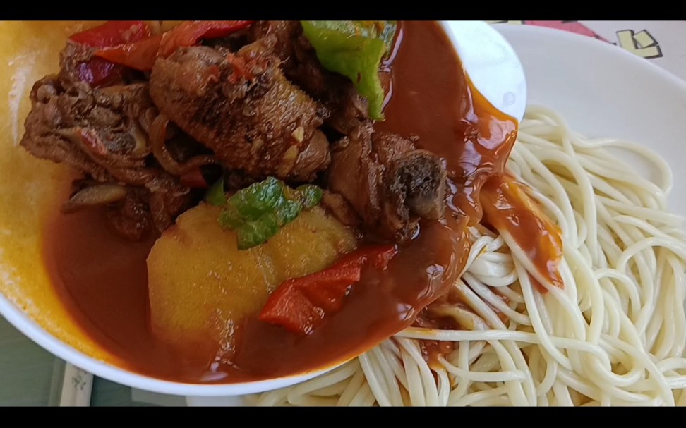 都说新疆物价贵,我这鸡肉拉面15,你看咋样