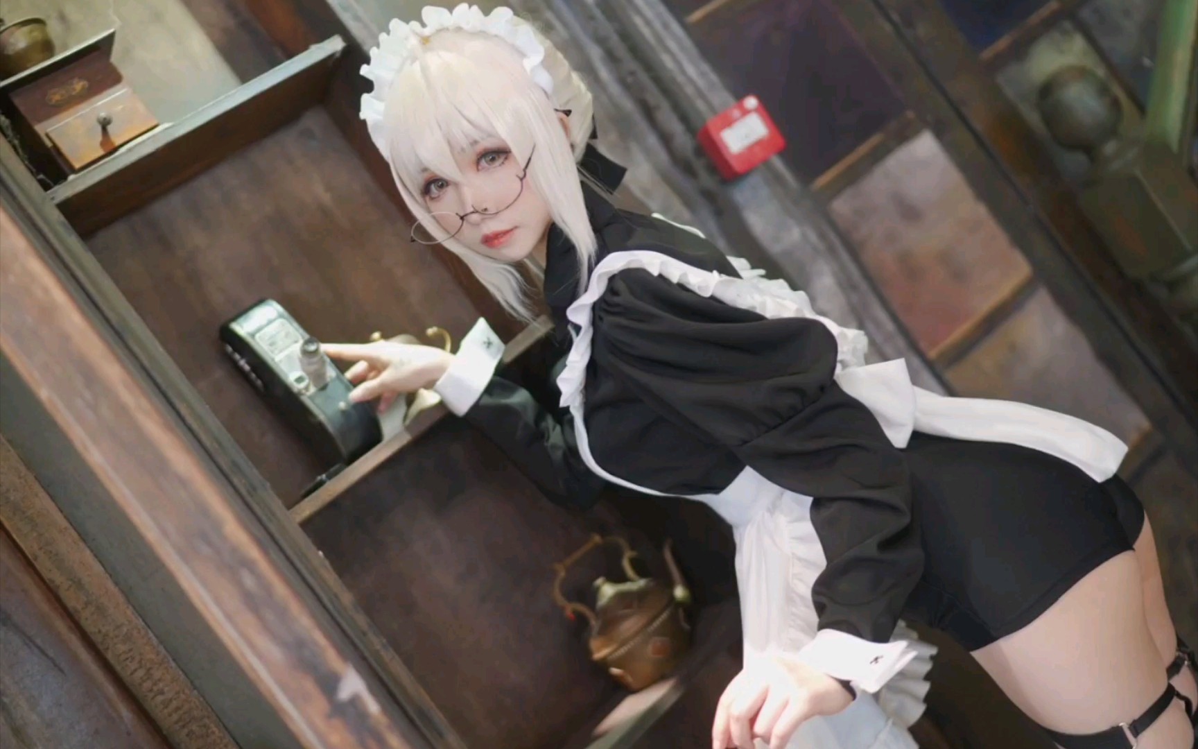 cosplay少女桃濑衣衣coser衣衣x99alter