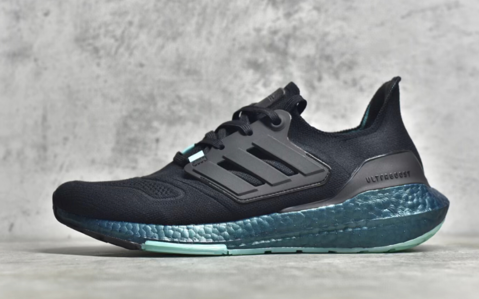 阿迪达斯adidasultraboost2022consortium80厚底爆米花跑步鞋货号gx