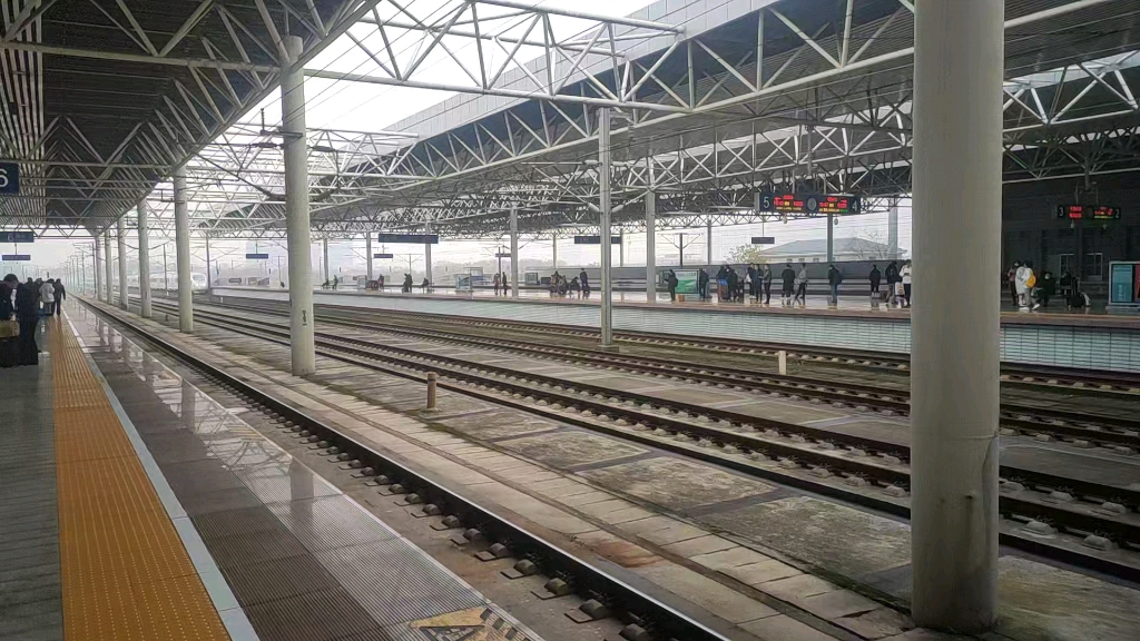 g6016次(深圳北站-长沙南站)本务广铁长沙段crh3c-3072 3071衡阳东站