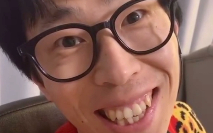 感觉马nb笑的好牵强,明显累了_哔哩哔哩_bilibili