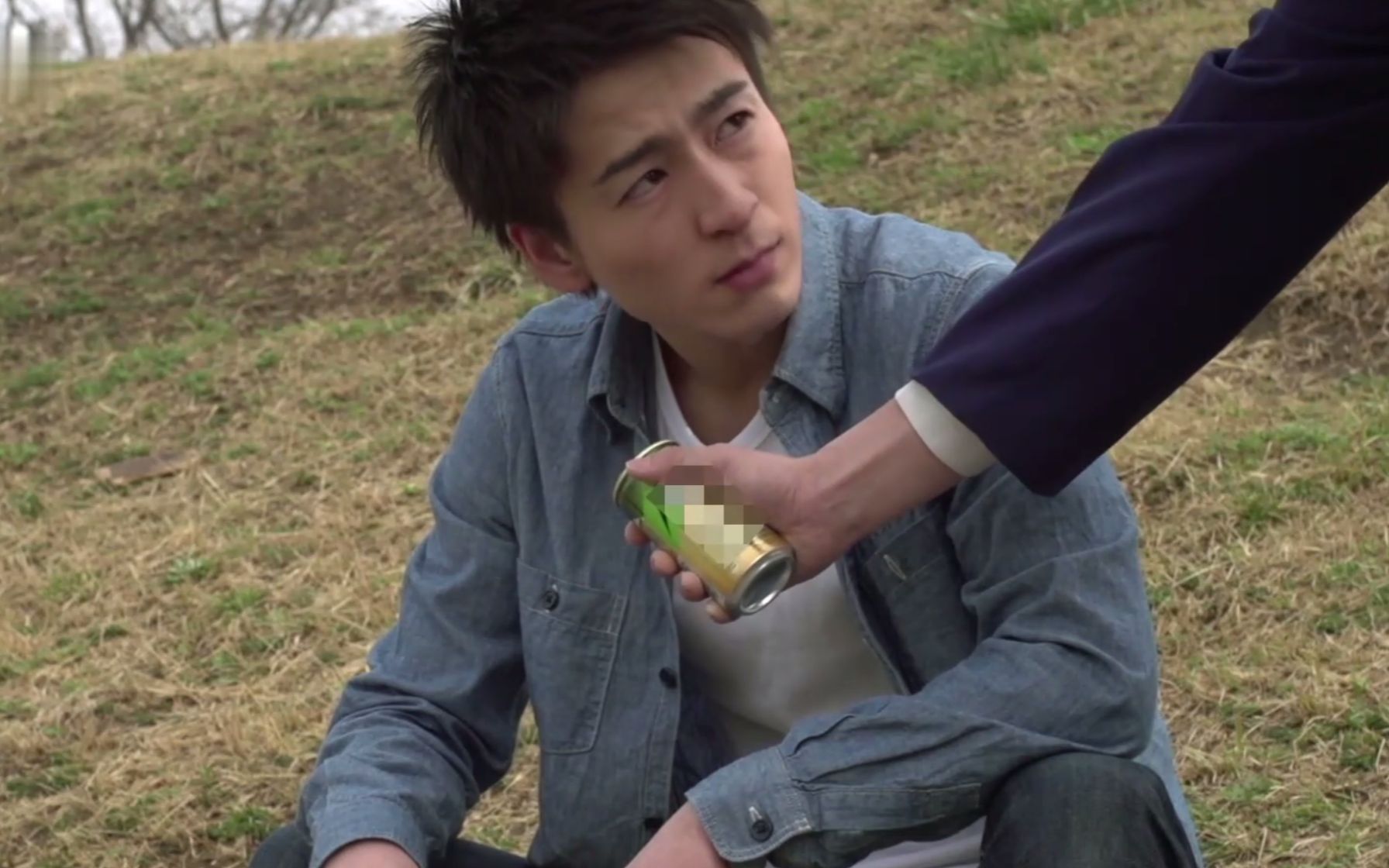 【直男】帅哥小受的春梦被忠犬攻无意吵醒