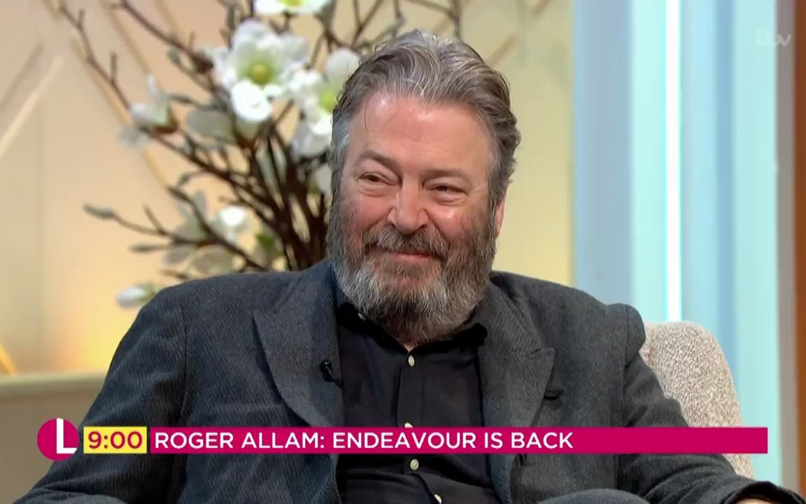 [图]Roger Allam on the Return of Endeavour _ Lorraine