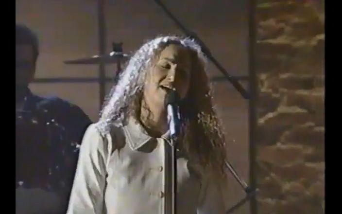 [图]Joan Osborne - One of Us Live Grammy Awards 1996