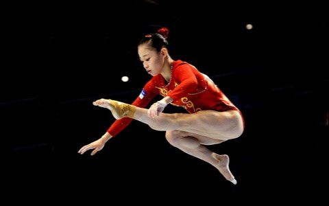 眭禄travelinglight平衡木上展优雅自由操上现芳华