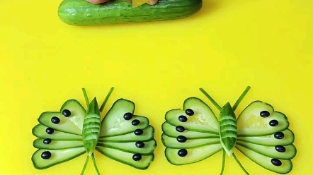 用黄瓜雕刻一个好看的蝴蝶