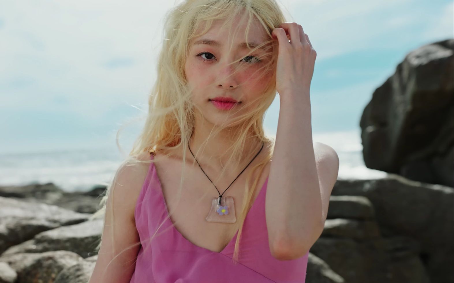 金智雨 chuu - underwater (4k)