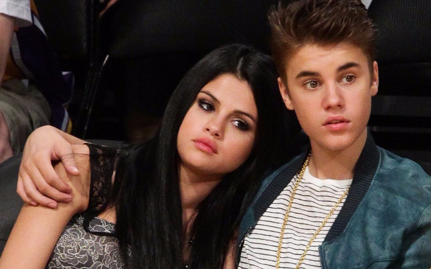 终于明白贾斯汀比伯为什么这么迷恋赛琳娜了,这首歌曲直接征服我