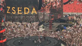 【Ed Sheeran】黄老板演唱会匈牙利暖场嘉宾Zséda