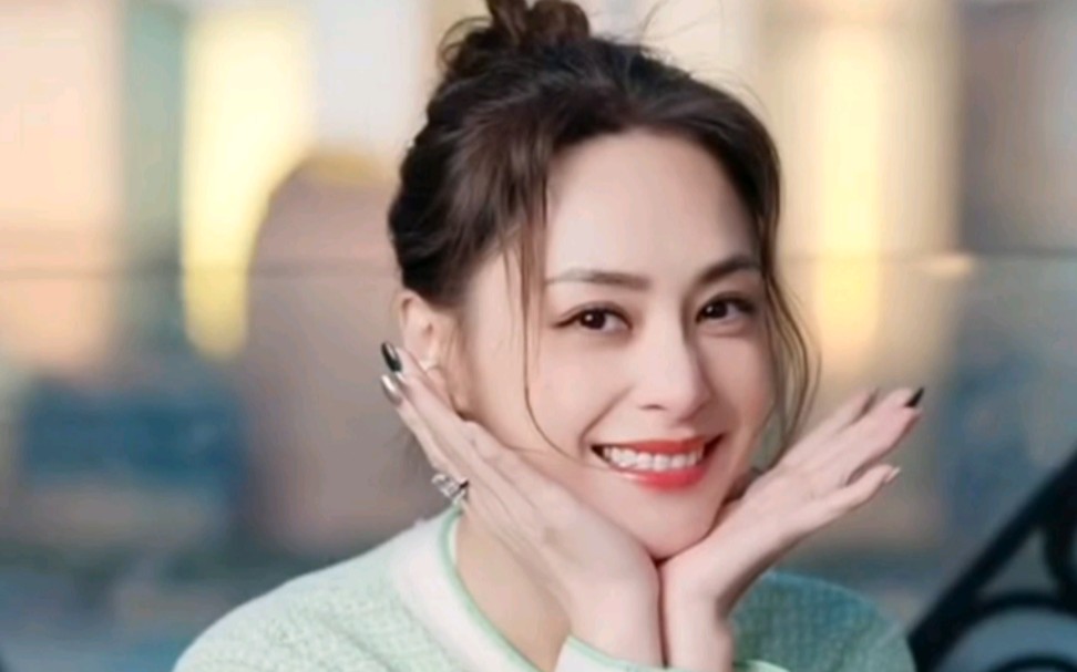 【钟欣潼】我就摆几个pose