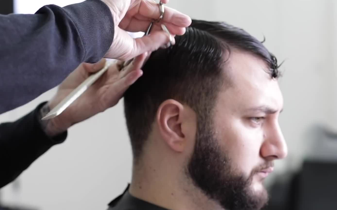 美式理发带刘海的短发barbershopbarber男士理发美式渐变美式理发店