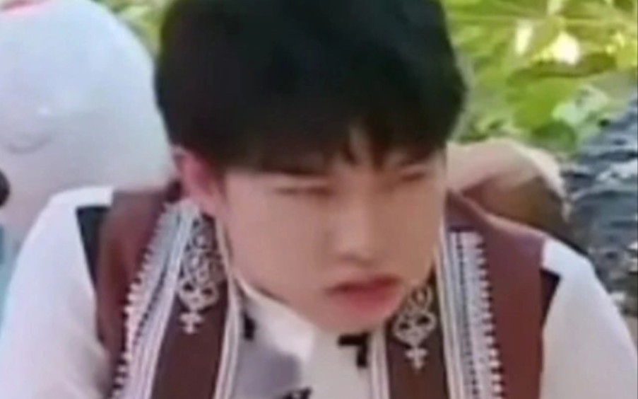 【周深看了想打人系列】倒放版《自己按门铃自己听》你值得拥有