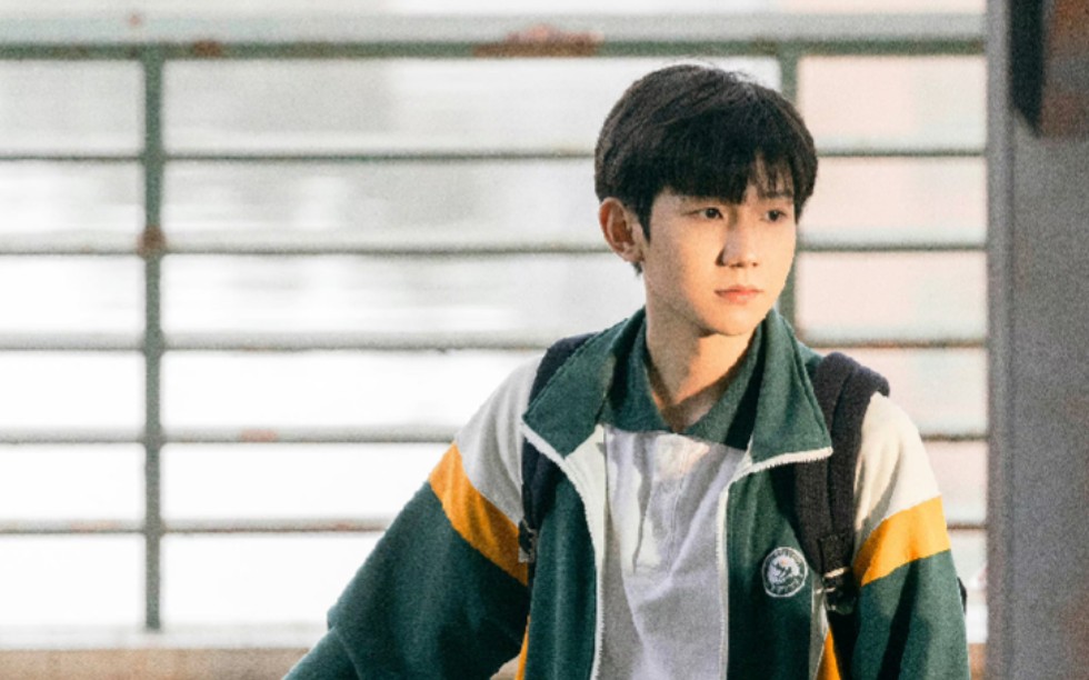 【王源】《追光的日子》夏日单车少年mini特辑cut