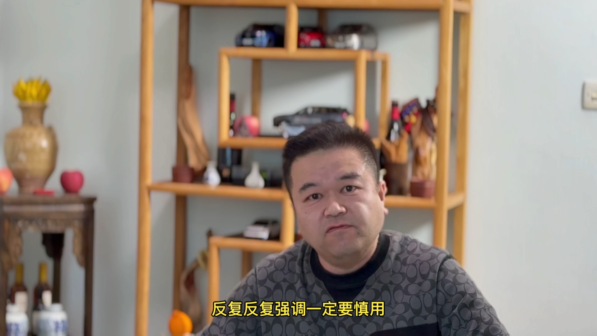 小米SU7爆燃遇难者父亲：女儿遗体已碳化，车企仍没来联系