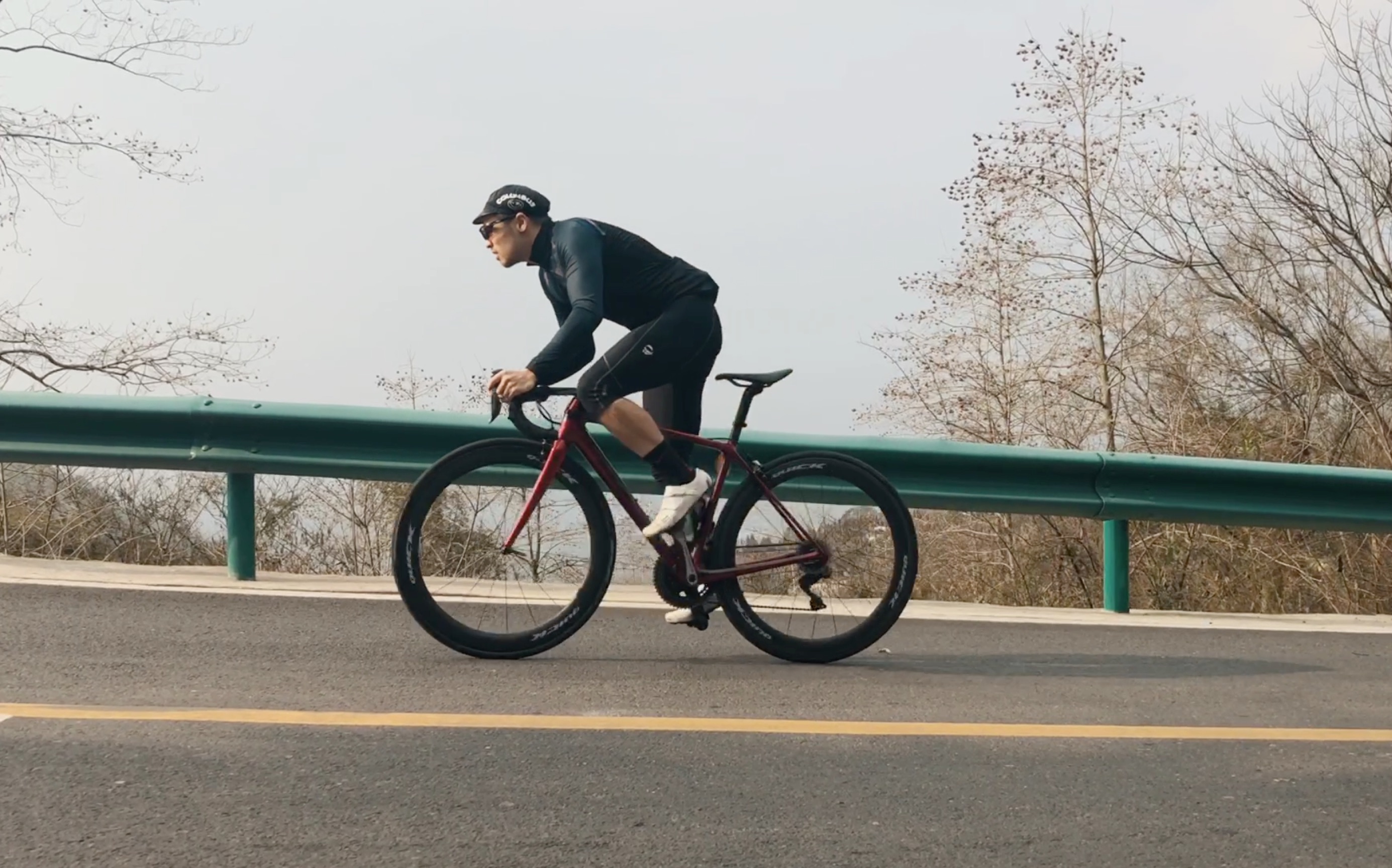 公路车 骑行 教学 龙泉山 剪辑片段_哔哩哔哩 (゜-゜)つロ 干杯