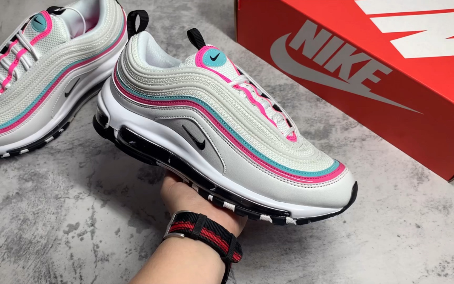 耐克 nike air max 97 ct6806-116 南海岸子弹黑闪粉运动鞋