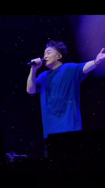 再听已是曲中牛 陈奕迅巡演首唱《阿牛》