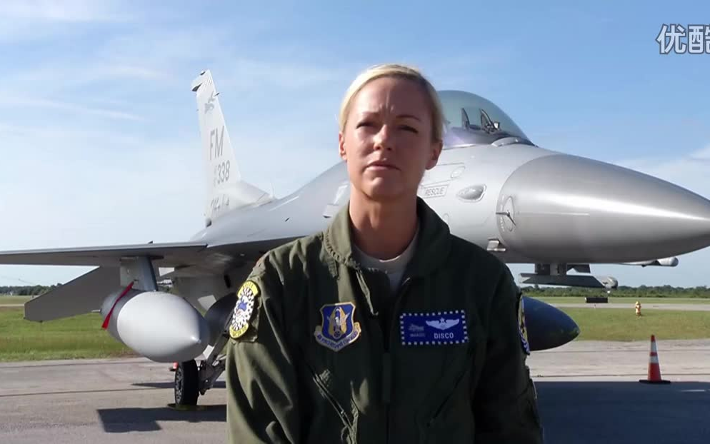 美国空军 佛罗里达州第93战斗机中队f-16c女飞行员