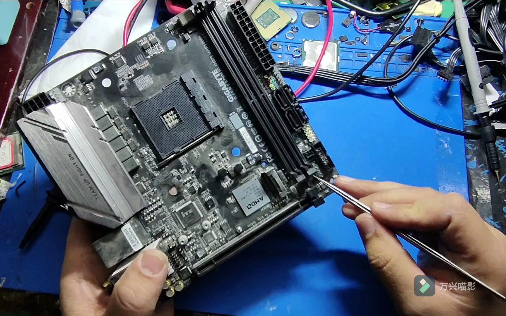 技嘉b450i不亮机维修