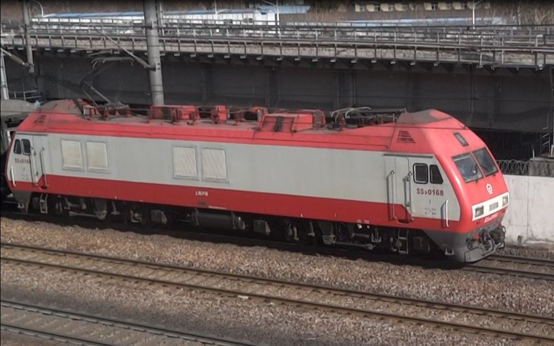 【严寒之中拍烧酒】上局沪段ss9g-0168牵引严重结冰的t131(上海