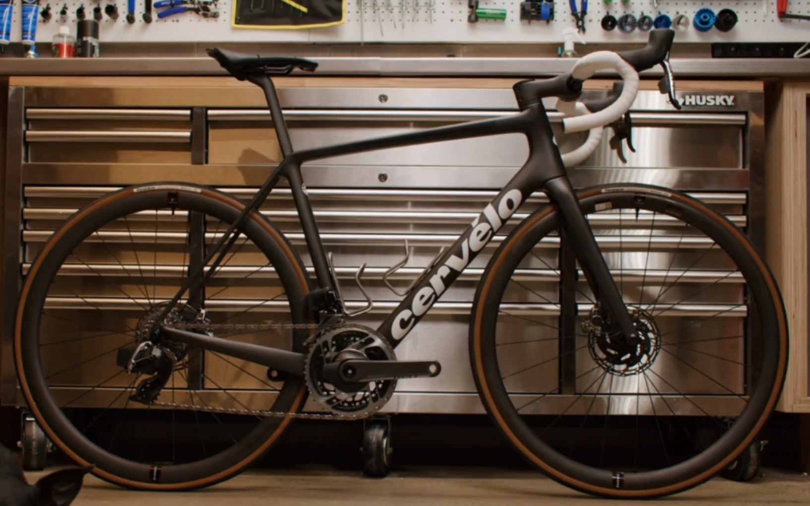 roadbikecervelor5公路车装车视频20211122