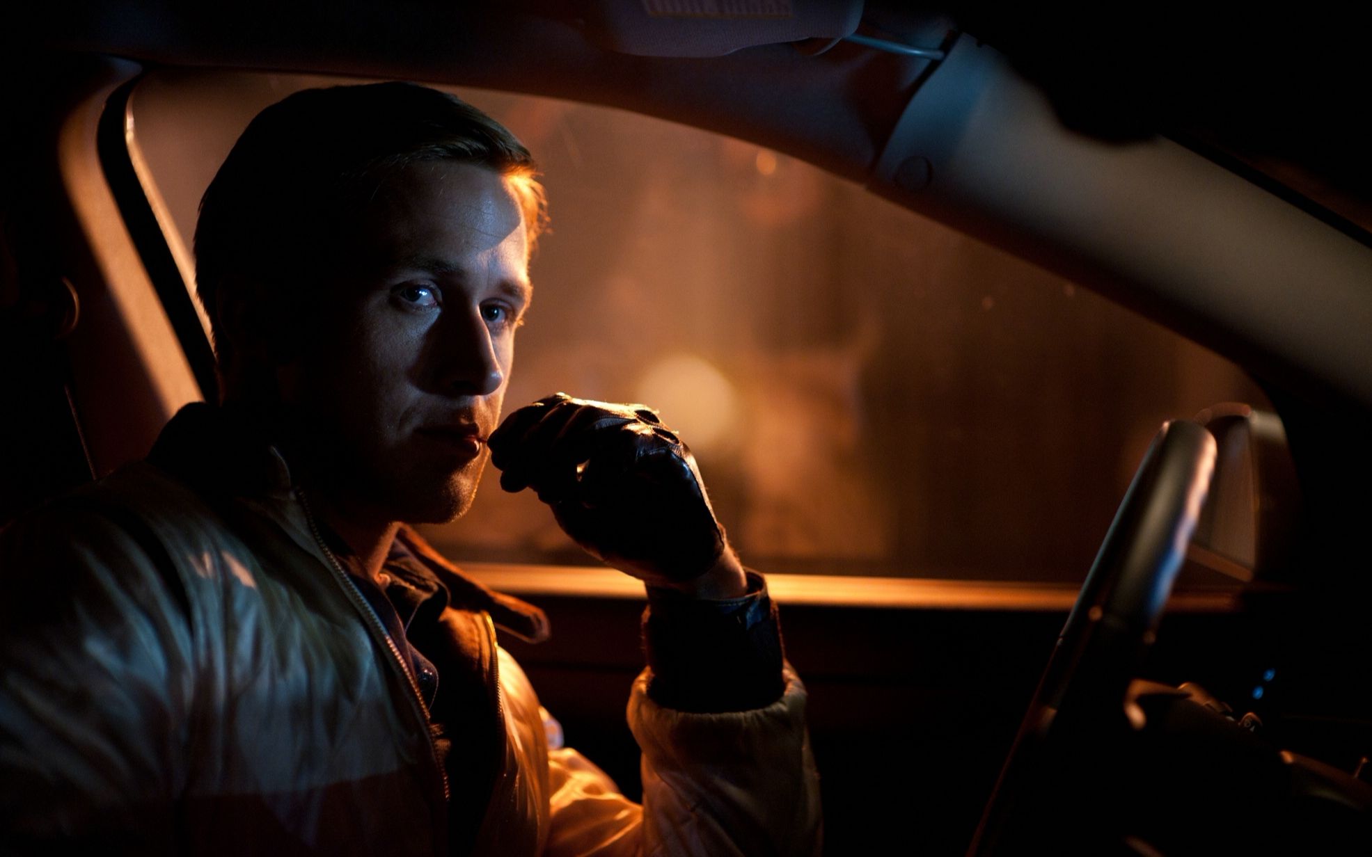 小犇说电影:4分钟带你看完高斯林经典作品《亡命驾驶》