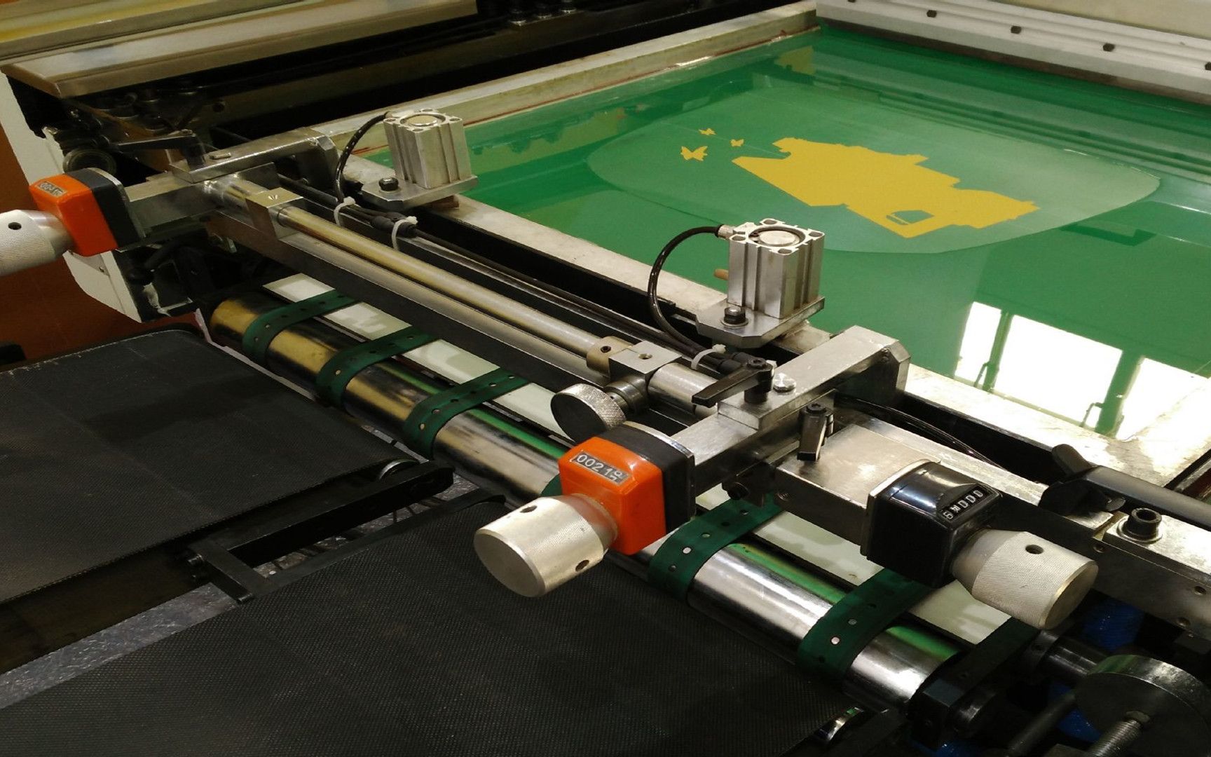 自动丝印设备的工作原理及其丝印的标准工艺详解!